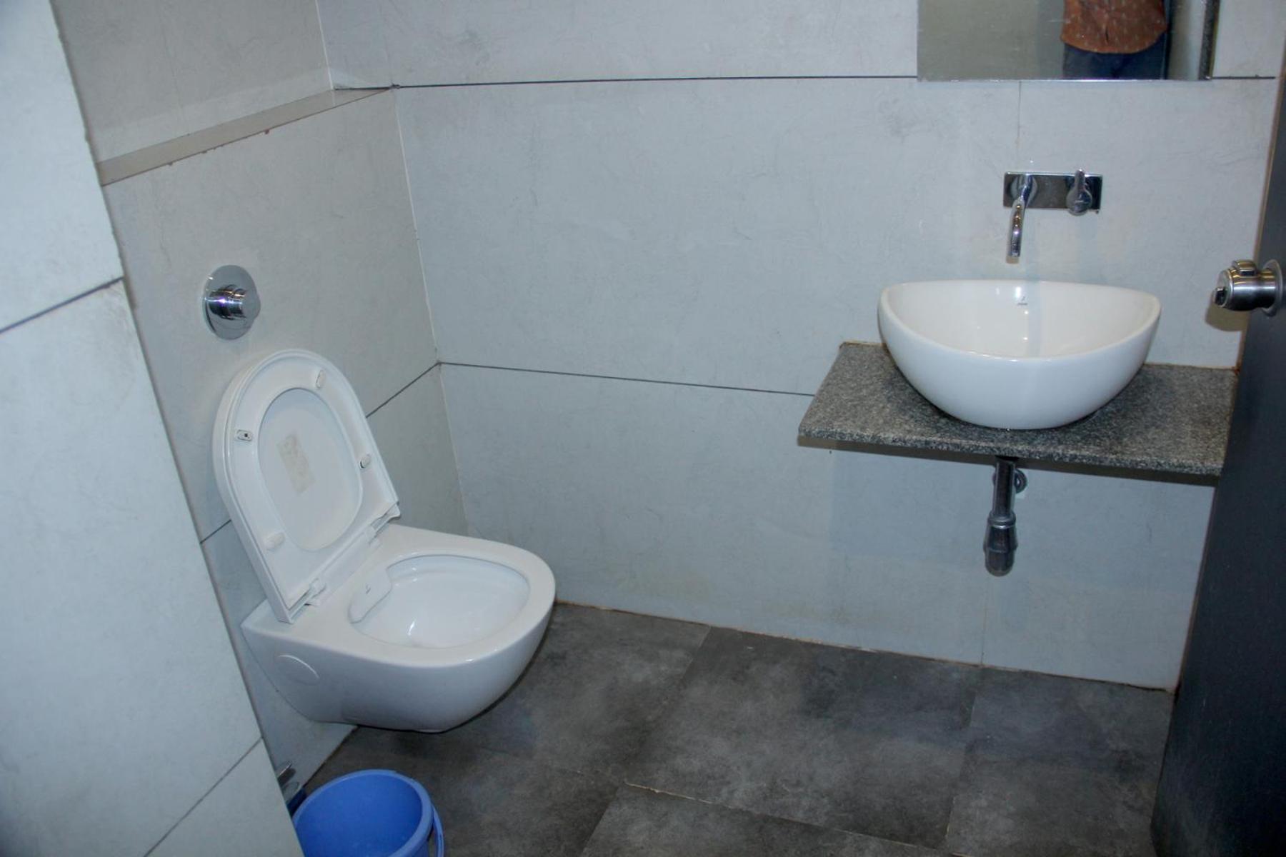 Hotel Ambai Executive Tuljapur Exterior photo